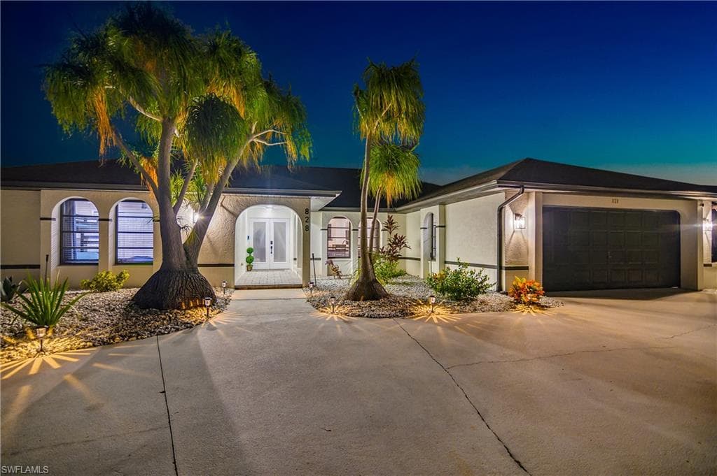 828 51st Ter, Cape Coral, photo 2