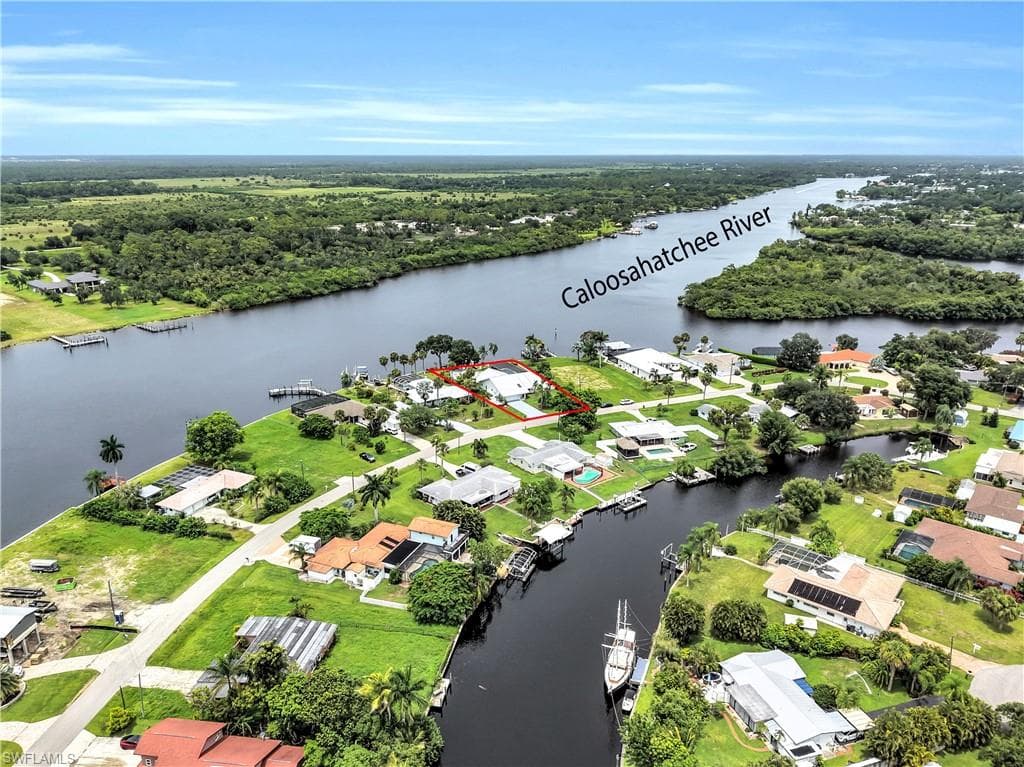 13808 River Forest Dr, Fort Myers, photo 2