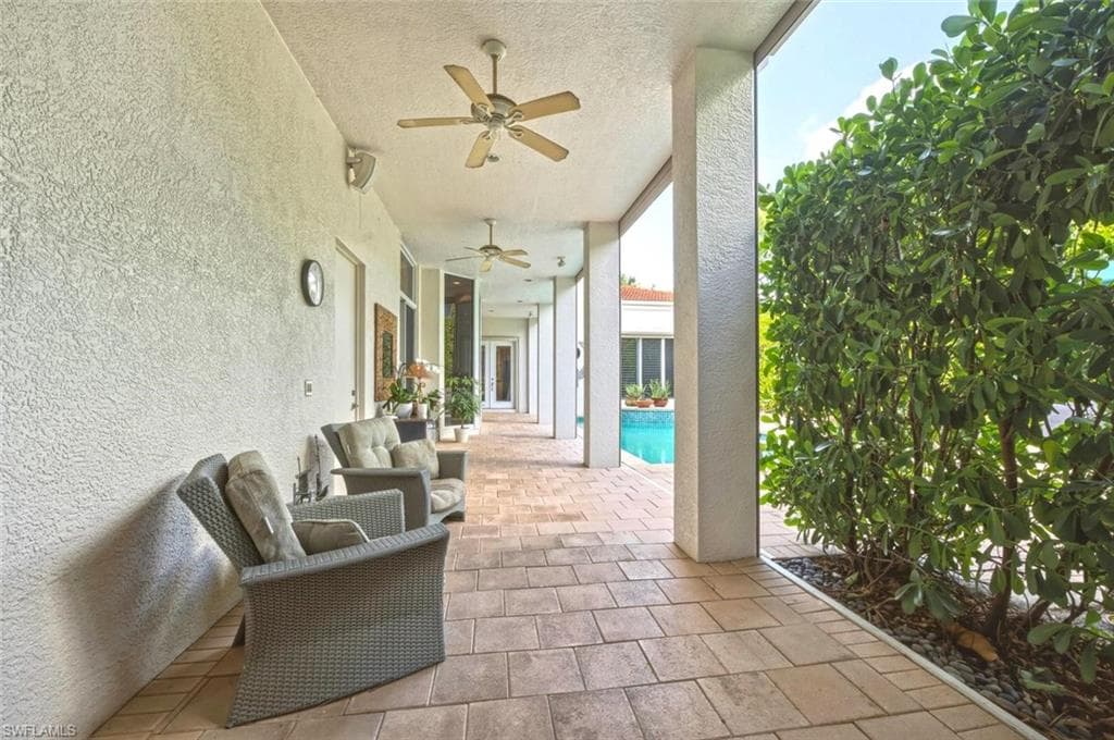 576 96th Ave, Naples, photo 3