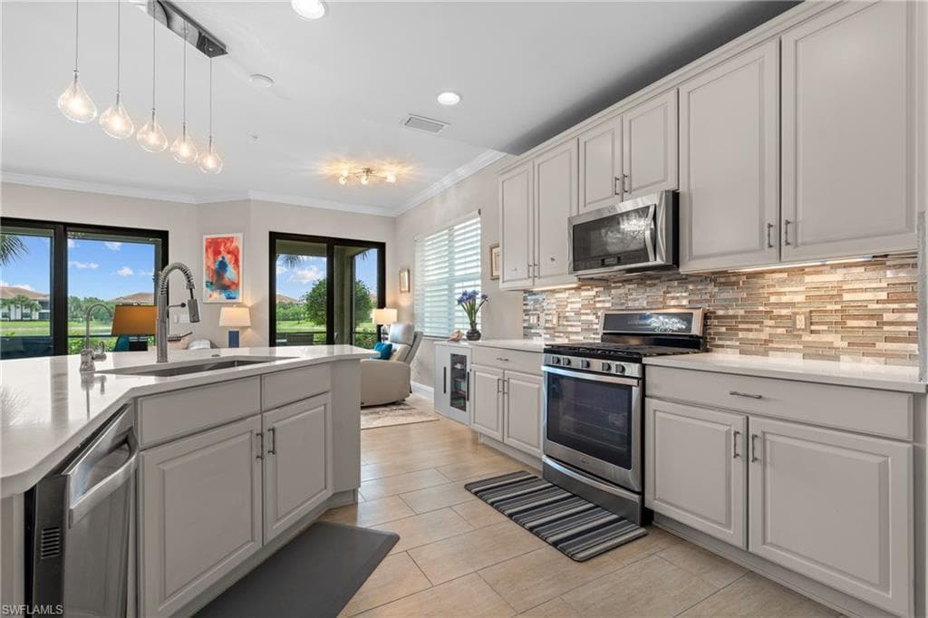 2137 Frangipani Cir #102, Naples, photo 3