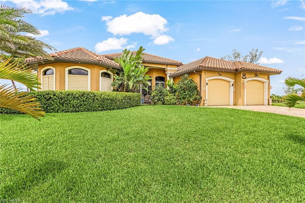 4615 32nd Ter, Cape Coral, photo 3