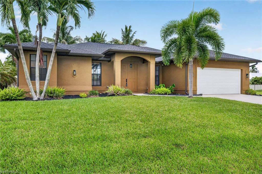 4914 25th Ct, Cape Coral, photo 2