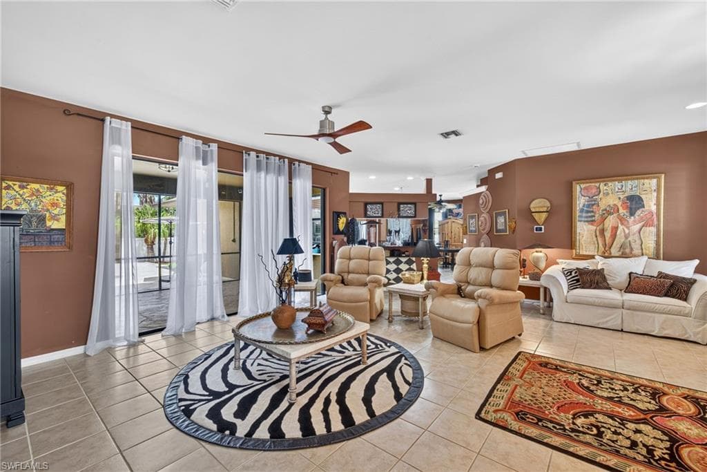 4914 25th Ct, Cape Coral, photo 3