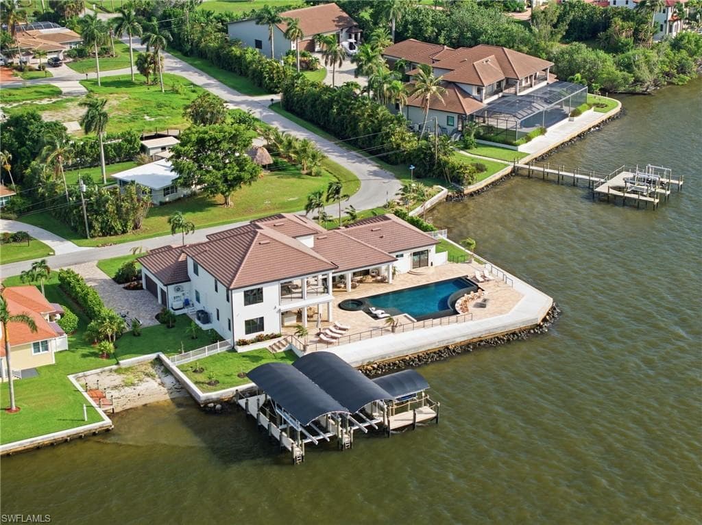 12798 Dennis Dr, Fort Myers, photo 3