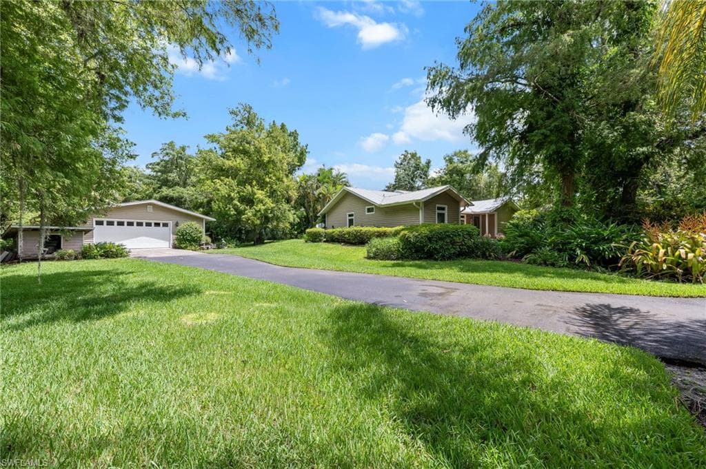 5247 Cherry Wood Dr, Naples, photo 2