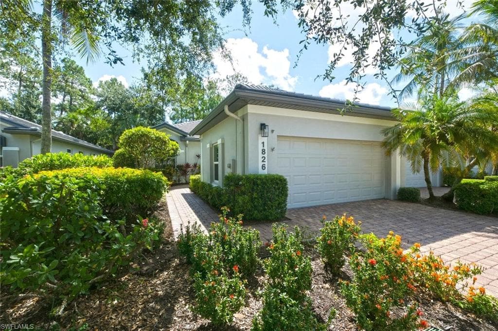 1826 Tarpon Bay Dr #91, Naples, photo 2