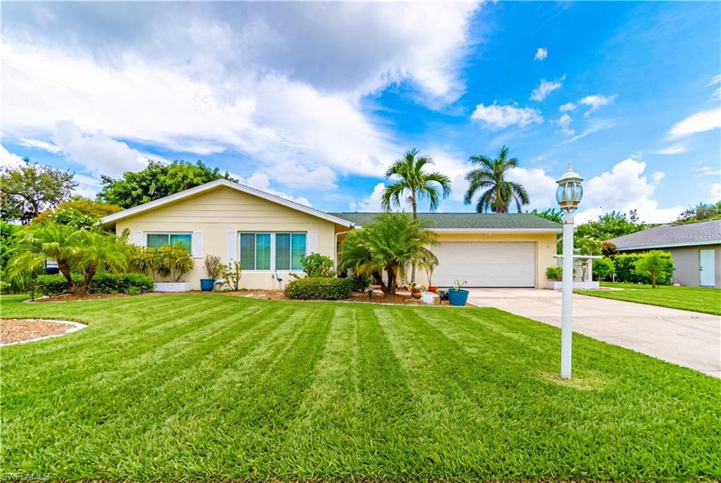 1352 Oaklawn Ct, Fort Myers, photo 2