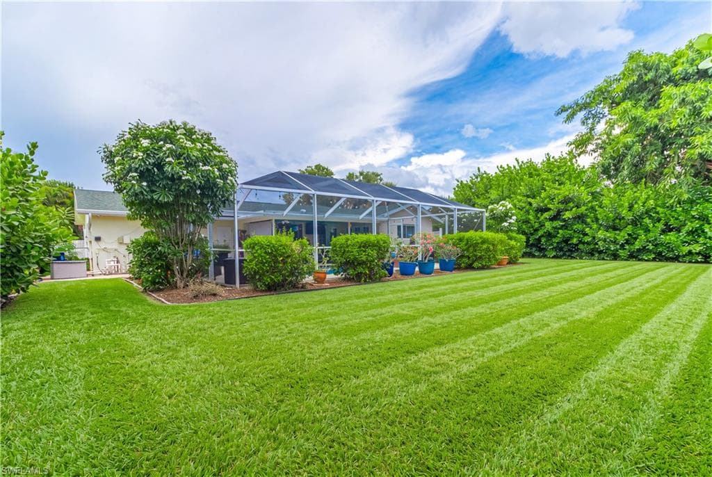 1352 Oaklawn Ct, Fort Myers, photo 3