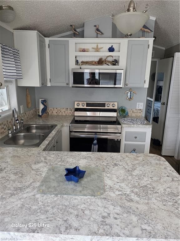 101 Limetree Park Dr, Bonita Springs, photo 3