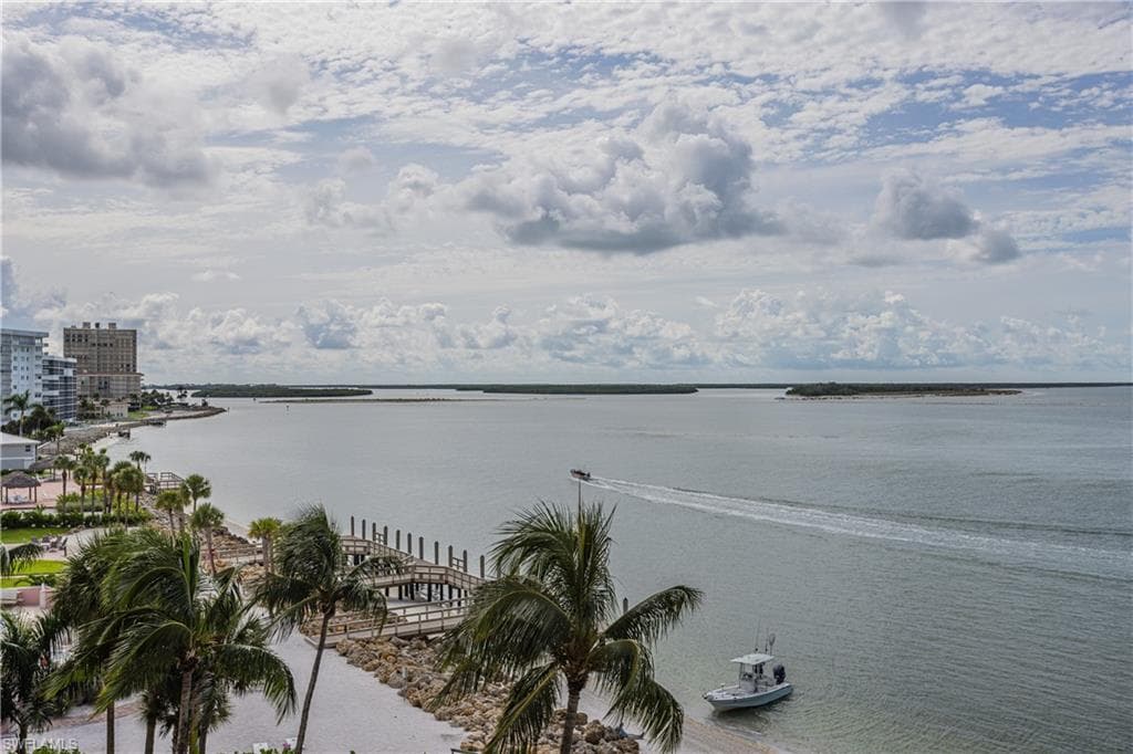 990 Cape Marco Dr #503, Marco Island