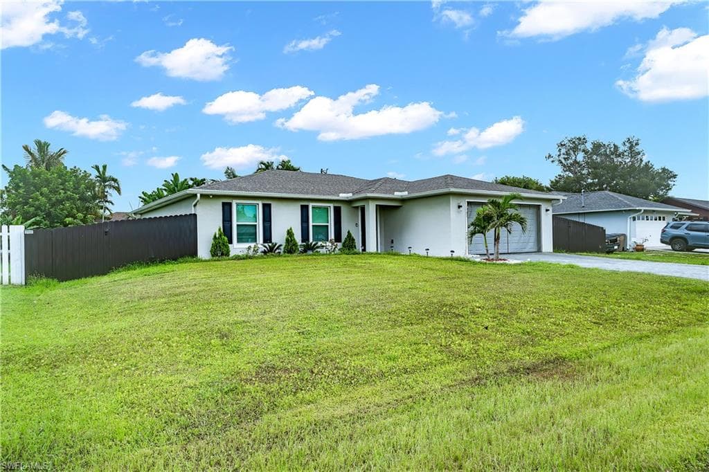 1307 13th Ter, Cape Coral, photo 2