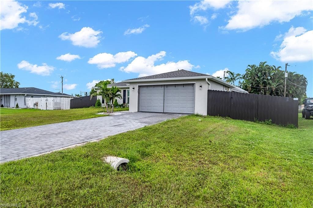 1307 13th Ter, Cape Coral, photo 3