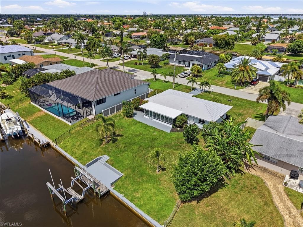 3106 18th Pl, Cape Coral, photo 2
