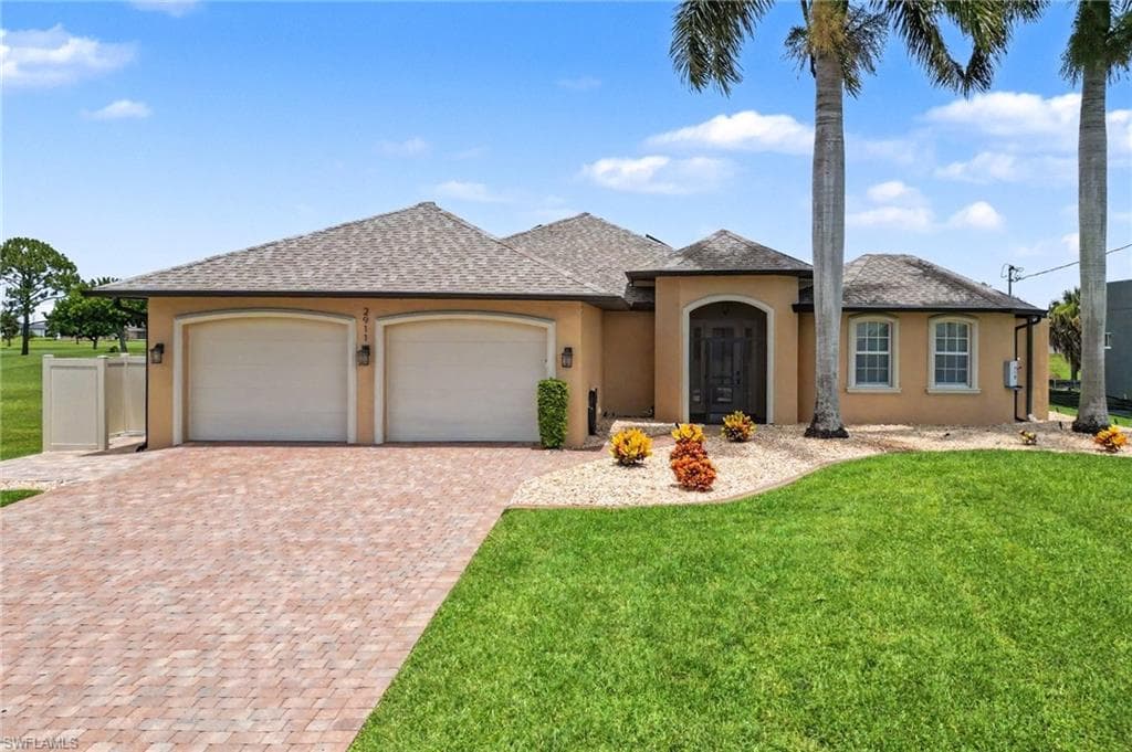 2911 14th Ter, Cape Coral