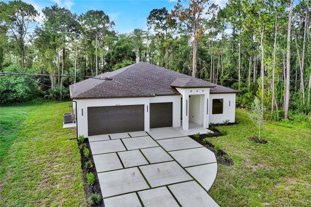 8027 Royal Cir, Labelle, photo 3