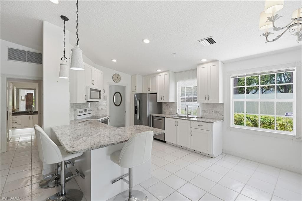 3105 Andorra Ct, Naples, photo 3