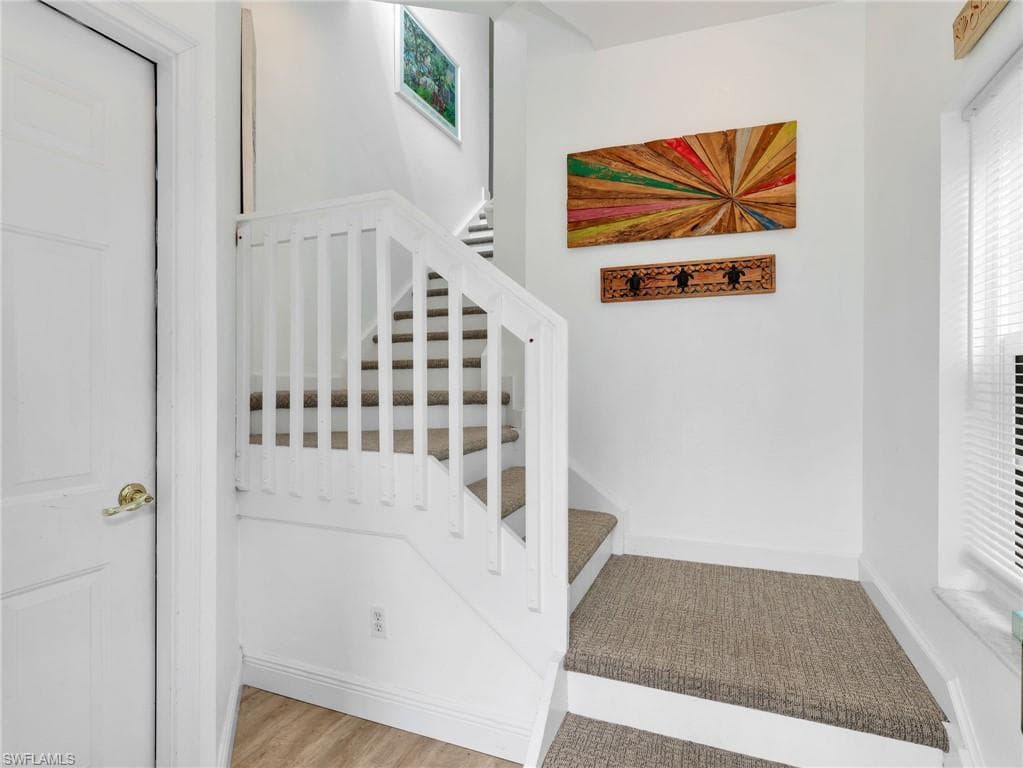1100 Diamond Cir #1104, Naples, photo 3