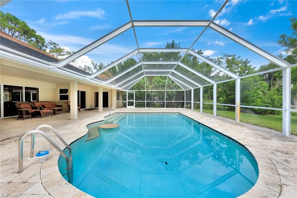 2207 Imperial Golf Co Blvd, Naples, photo 2