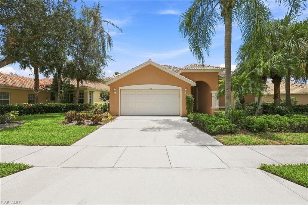 6116 Highwood Park Ln, Naples
