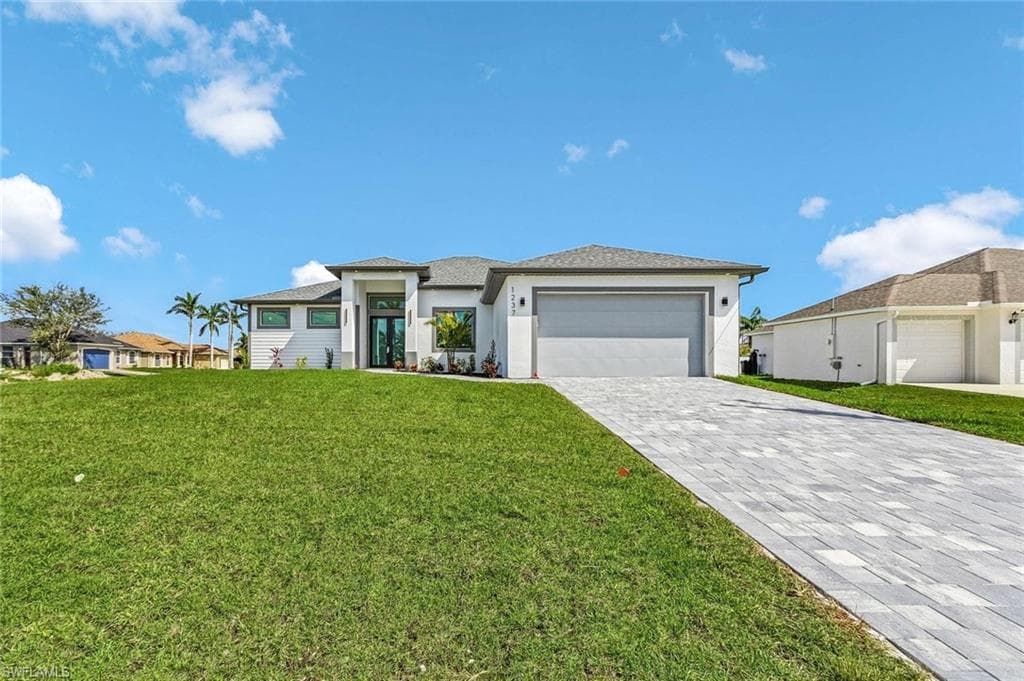 121 Gleason Pkwy, Cape Coral, photo 2