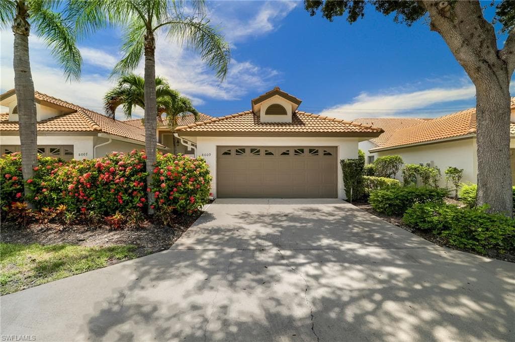 8009 San Vista Cir, Naples