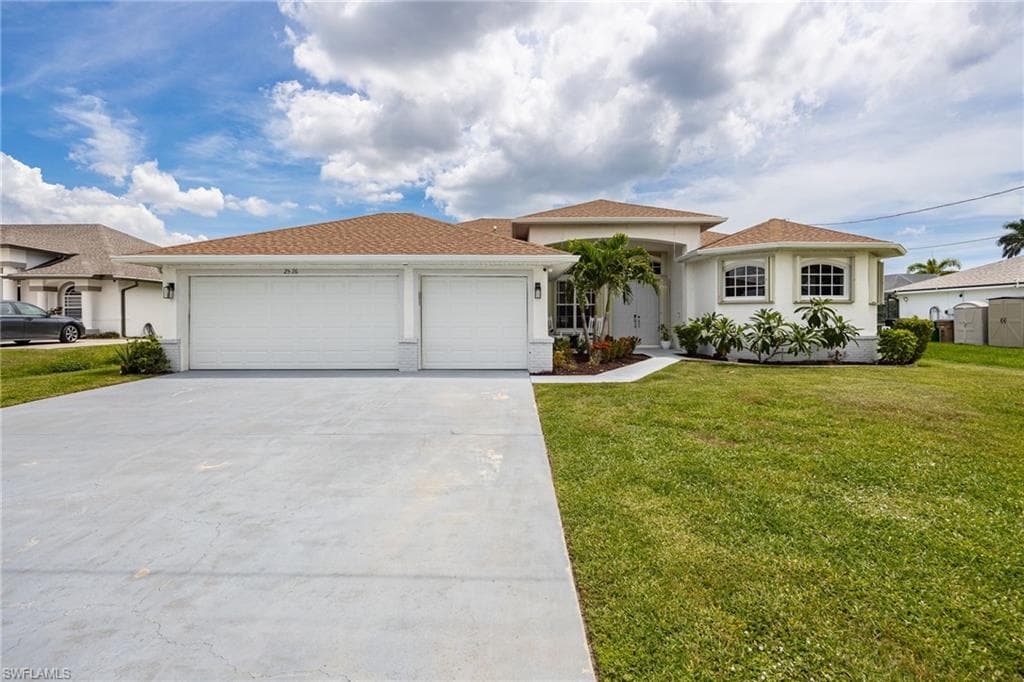 2526 Miracle Pkwy, Cape Coral