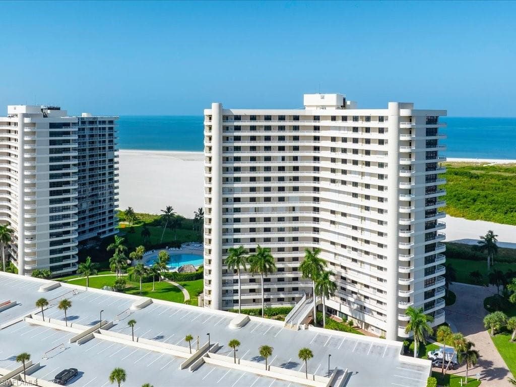 320 Seaview Ct #904, Marco Island
