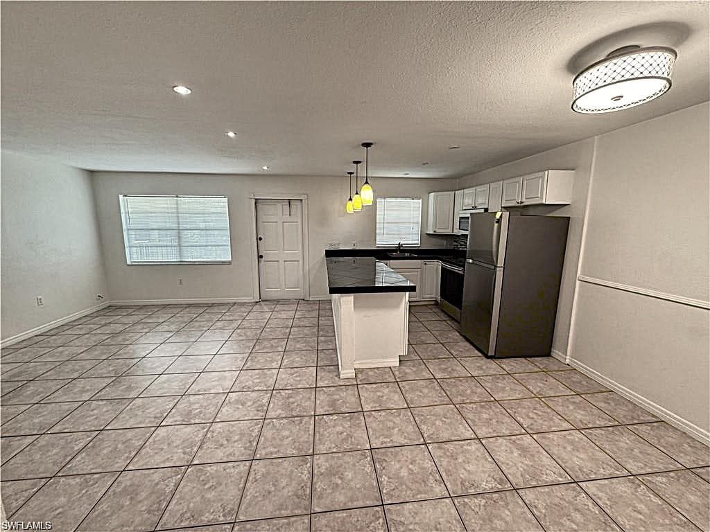 4290 Gulfstream Dr #12, Naples, photo 2