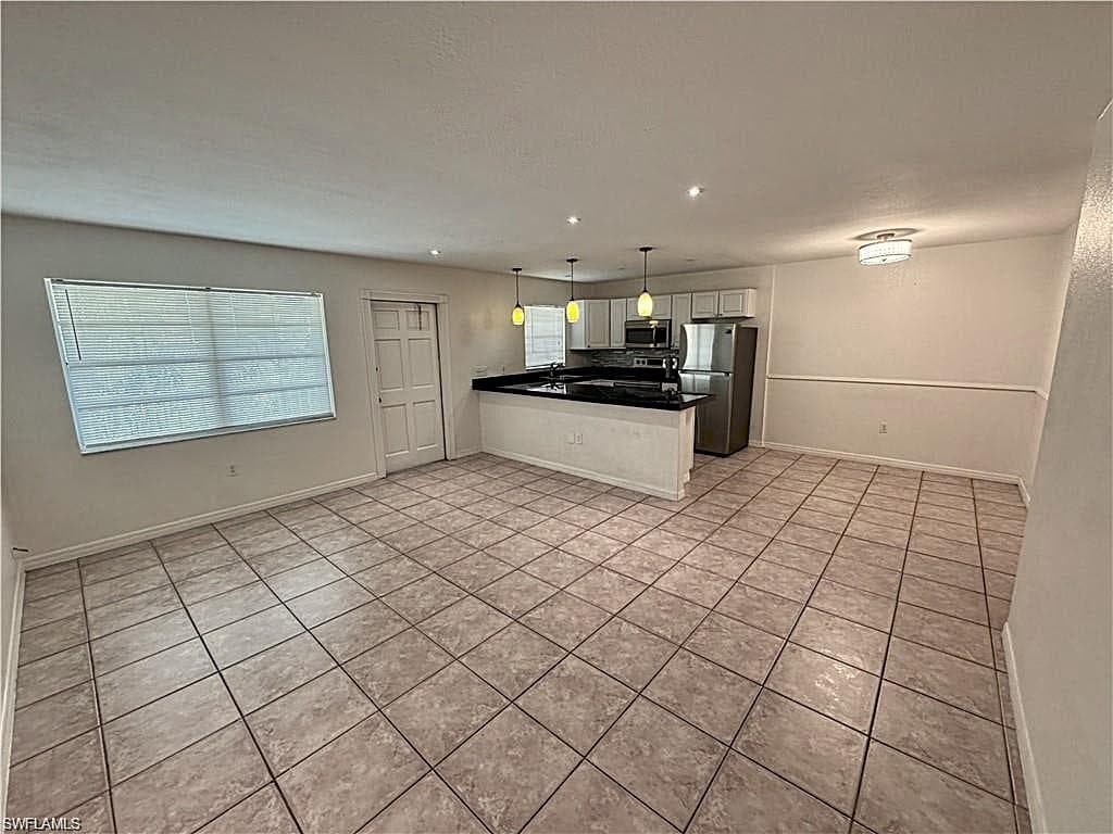 4290 Gulfstream Dr #12, Naples, photo 3