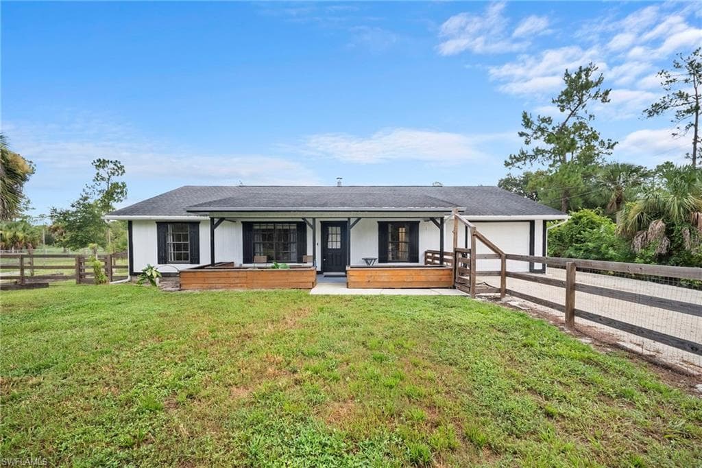 3691 4th Ave, Naples