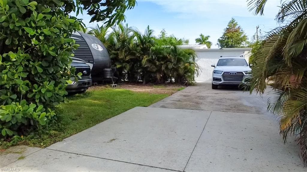 1612 Coronado Rd, Fort Myers, photo 2