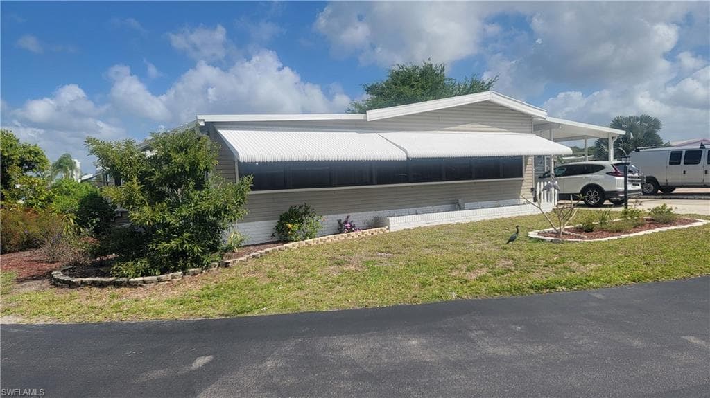 4712 Tahiti Dr, Bonita Springs, photo 2