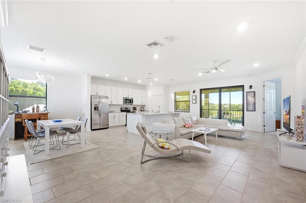 2352 Anguilla Dr #201, Naples, photo 3