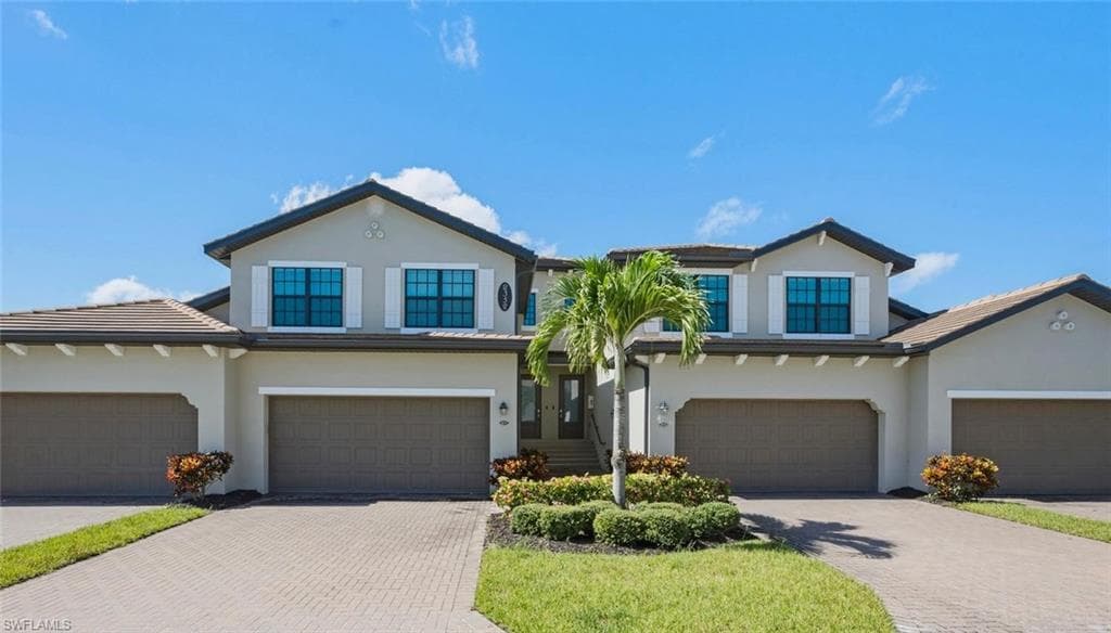 2352 Anguilla Dr #201, Naples