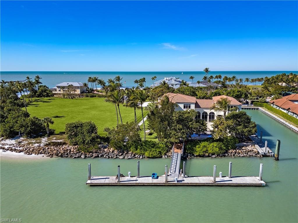 230 & 240 Bay Rd, Naples