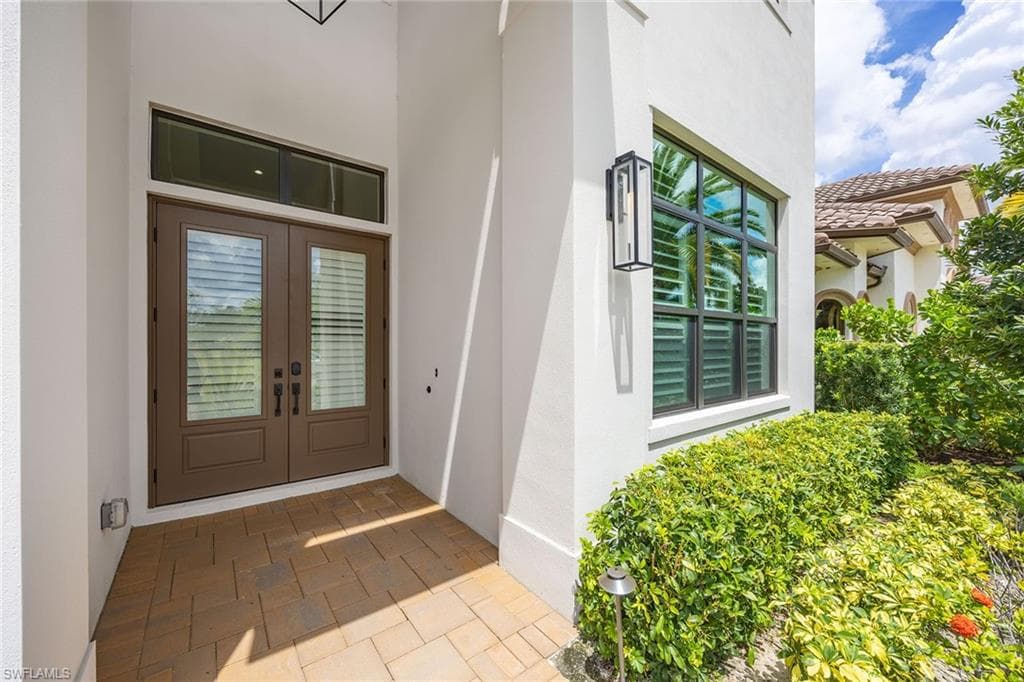 2935 Coco Lakes Dr, Naples, photo 3