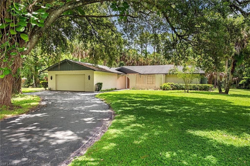 6040 Lancewood Way, Naples, photo 2
