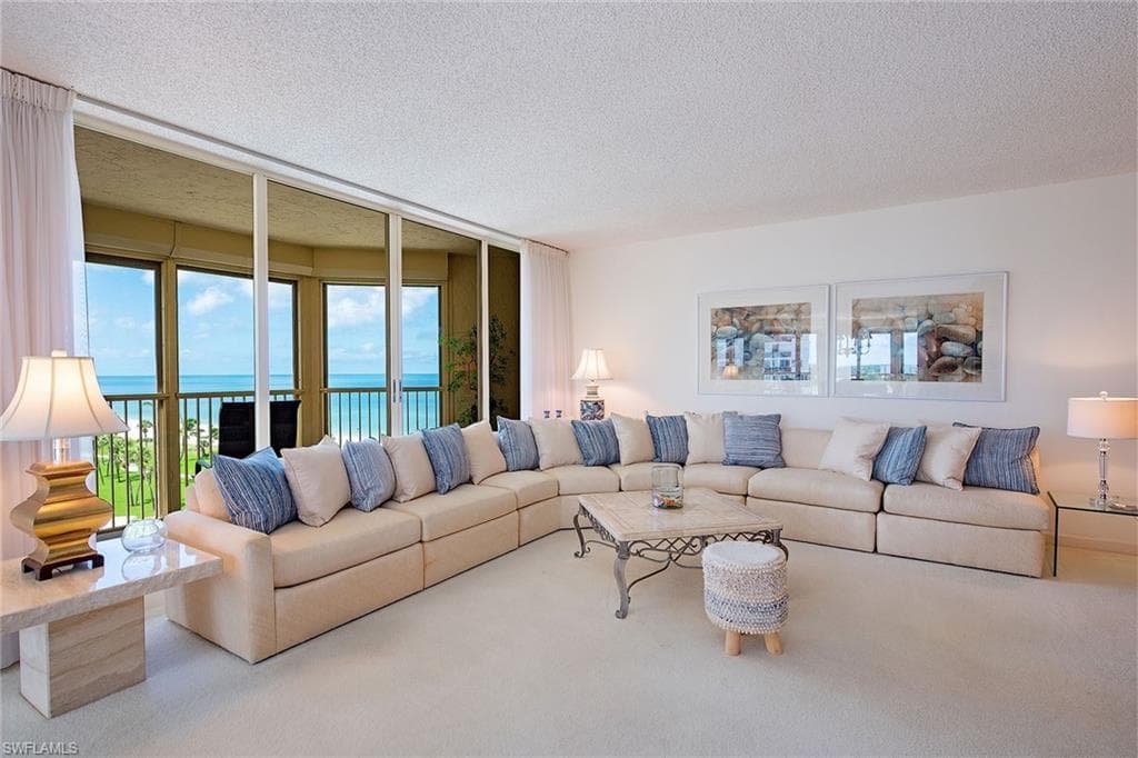 4051 Gulf Shore Blvd #706, Naples