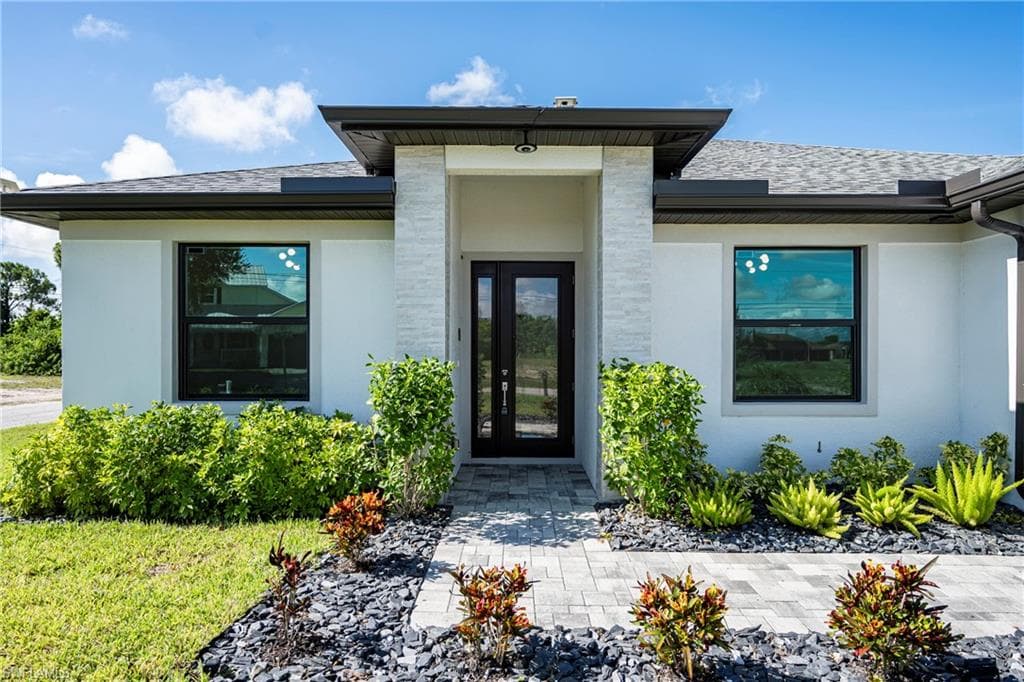 310 14th St, Cape Coral, photo 3