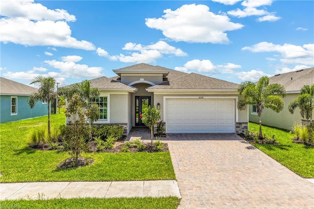 18208 Water Crossing Dr, North Fort Myers