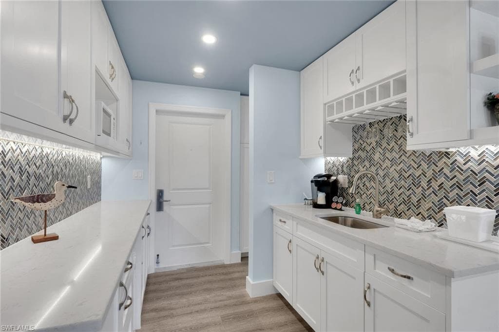 900 Broad Ave #139, Naples, photo 3