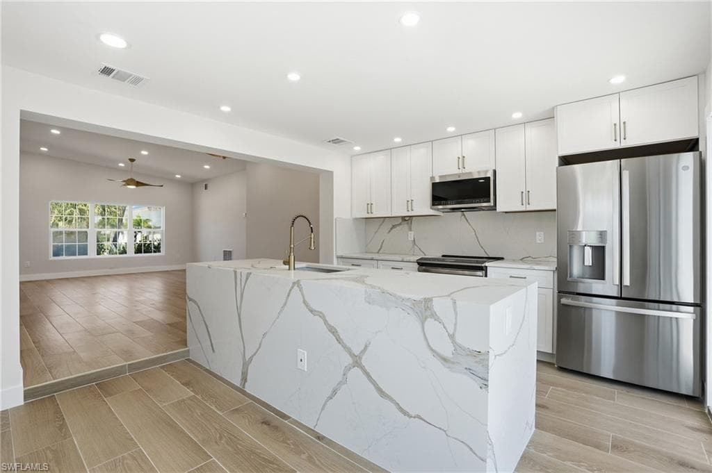 8336 Lagoon Rd, Fort Myers Beach, photo 2