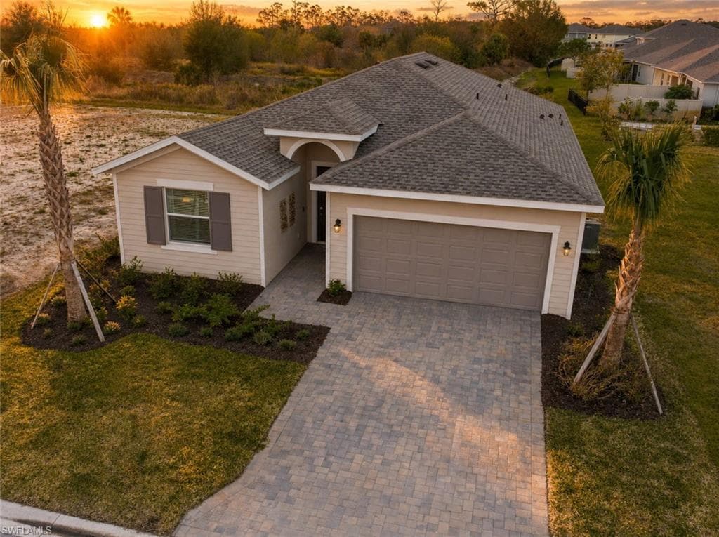 18807 Marlin Kite Ln, North Fort Myers, photo 2