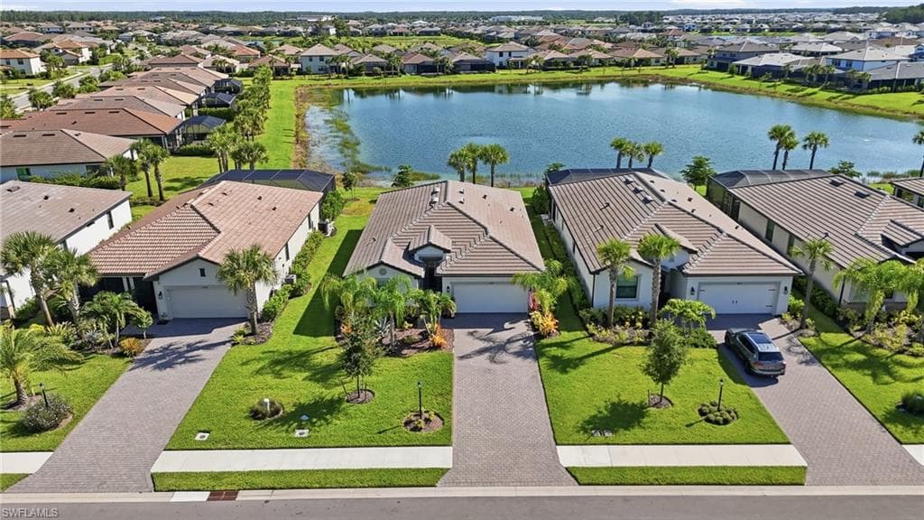18566 Ives Dr, Estero, photo 2