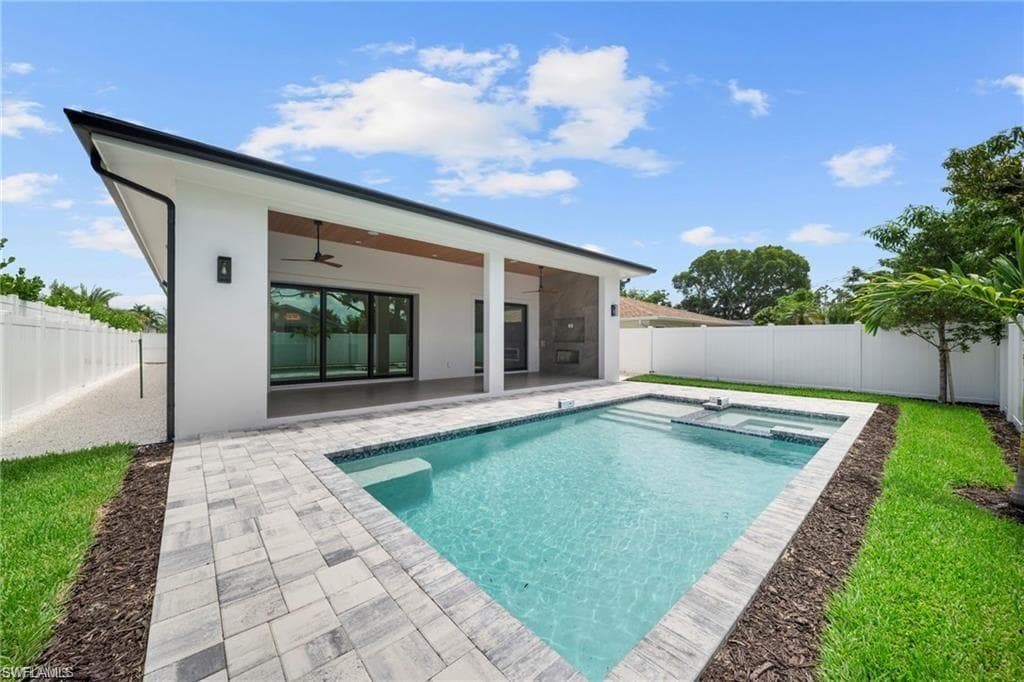 638 93rd Ave, Naples, photo 2