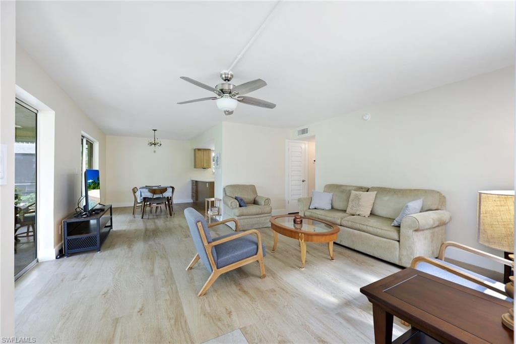 1549 Sandpiper St #35, Naples