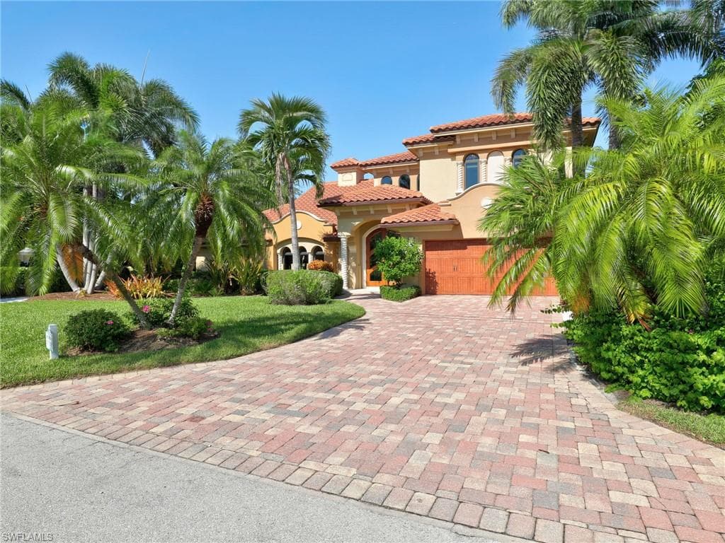 918 Limpet Dr, Sanibel, photo 3