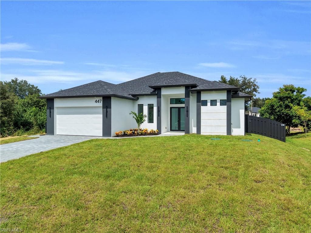 447 Rathburn St, Lehigh Acres, photo 2