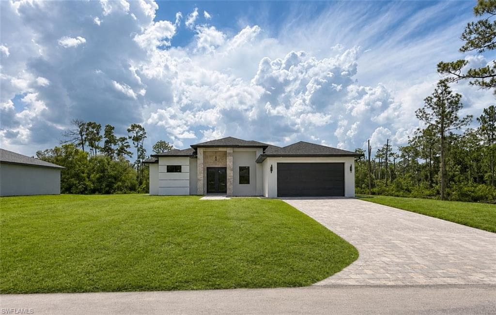 211 Truman Ave, Lehigh Acres