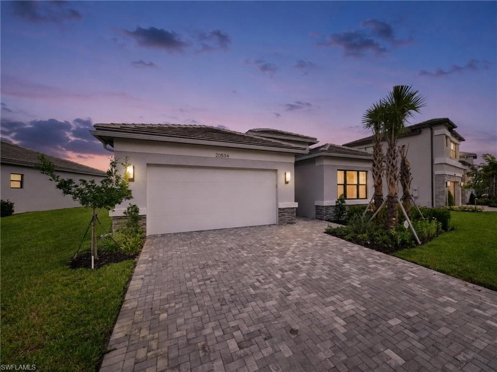 20534 Fair Oak Ln, Estero